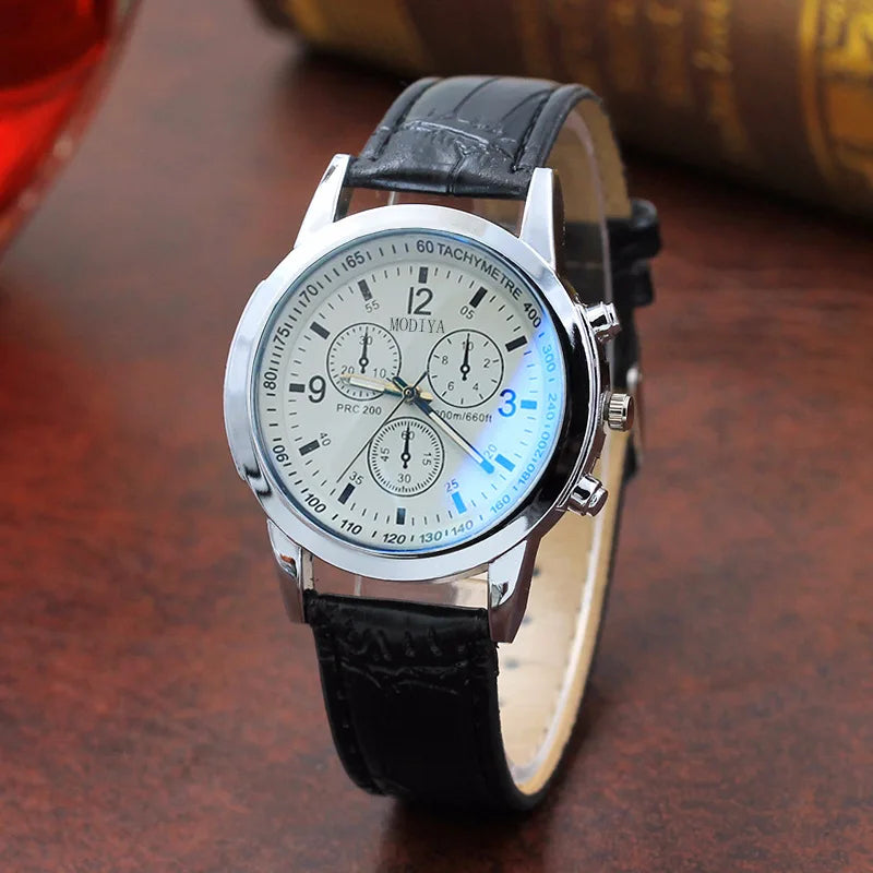 Men Quartz Watch Top Brand Fashion Featured Three Eyes Watch Quartz Men's Watch Leather Belt Men's Black White Glass Belt Men